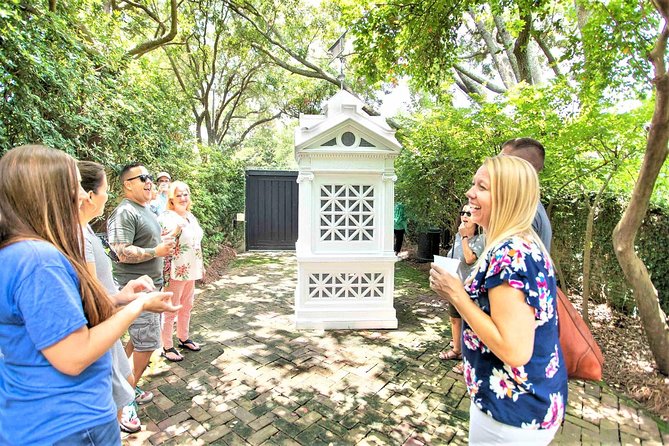 Savannah First Squares Culinary & Cultural Walking Food Tour - Historic Downtown Squares and Franklin Square’s Unusual Stories