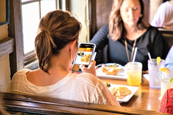 Savannah Southern Fried Expectations Walking Food Tour - How the History Turns Food Into a City Story