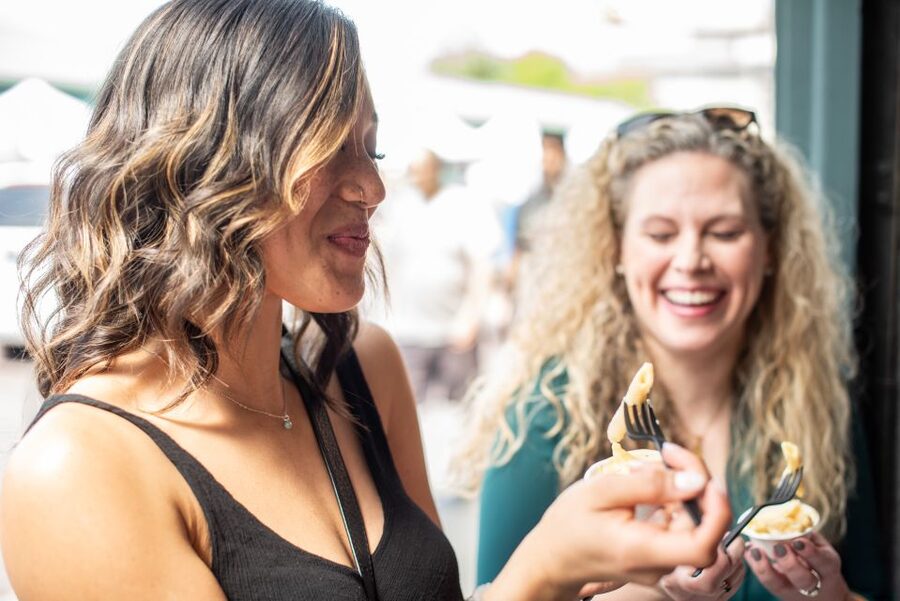 Seattle: Pike Place Market Chef-Guided Food Tour - The 2-hour loop and nine tasting stops (what that really means)