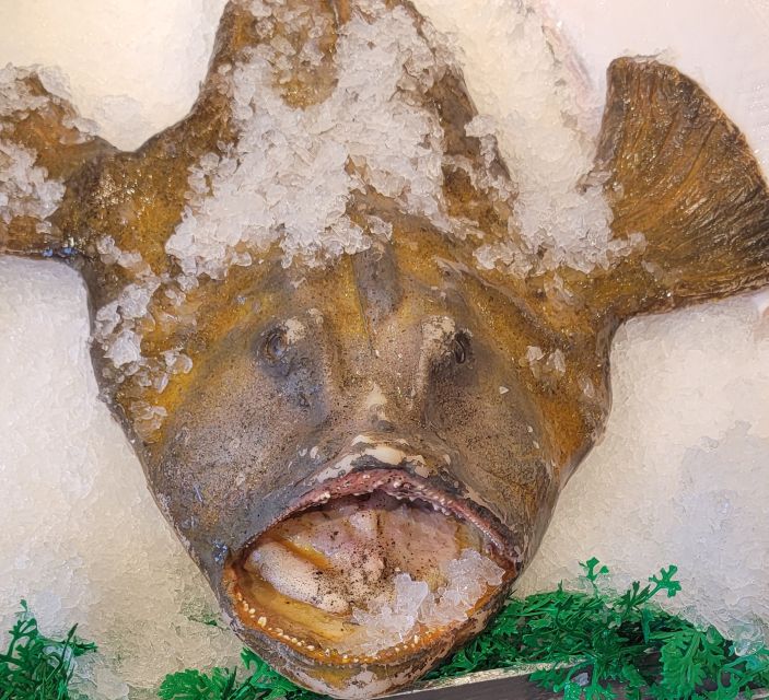 Seattle: Pike Place Market Seafood Tasting Tour - The Market Story Behind the Seafood