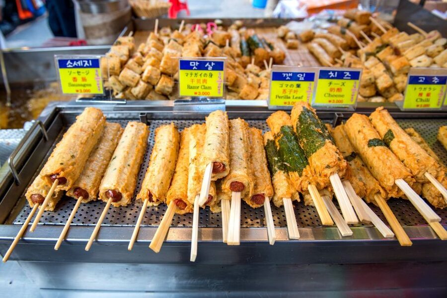 Seoul: Namdaemun Market Food Tour - Your Street-Food Lineup: Noodle Soup, Dumplings, Twisted Bread, Fish Cake