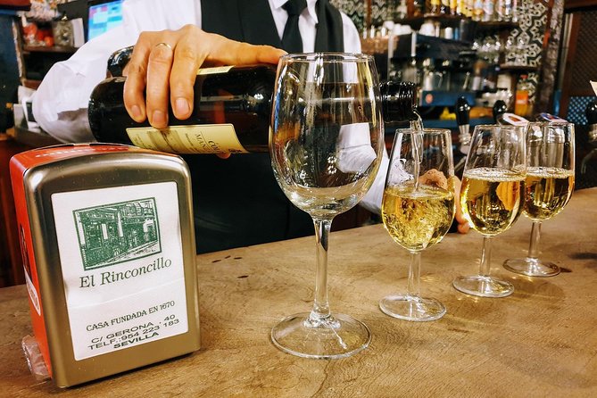 Sevilla Food Tour: Tapas, Wine, History & Traditions - Key things that make this Seville food tour worth it