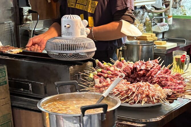 Shinjuku: Food Tour – 15 Dishes & 3 Drinks at 4 Eateries - Guide Quality: Why Ayaka, Naoto, Luna, and Midori Get Mentioned