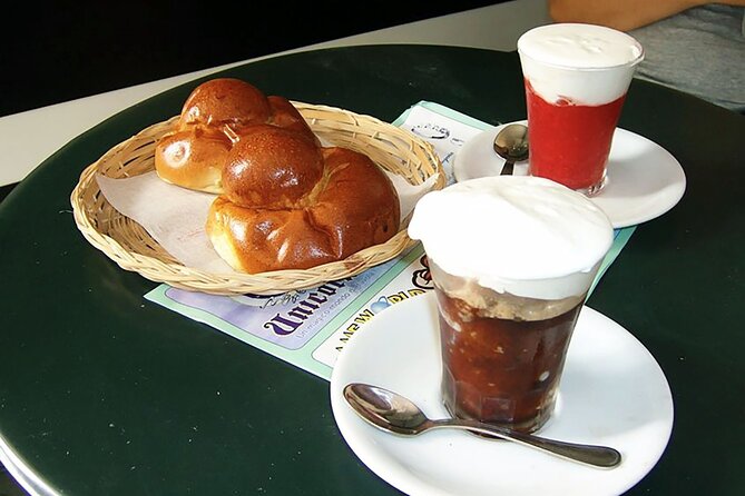 Sicilian Street food tour: eat local in Messina - Roberto and the guide factor: how to get more from the walk
