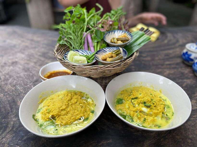 Siem Reap: Evening Food Tour with 10 Local Tastings - Why This Siem Reap Evening Food Tour Is a Smart First Night