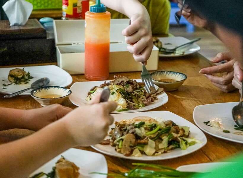 Siem Reap: Evening Food Tour with 10 Local Tastings - Long’s Bar Finish: Beer After the Food Map
