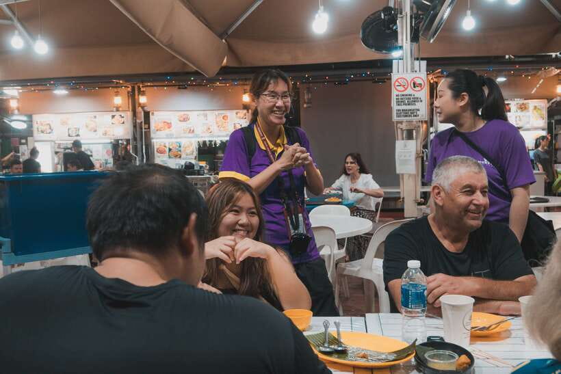Singapore: Guided Street Food Tour at Night - Key reasons this night tour works