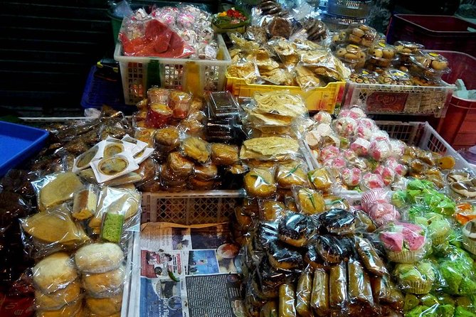 Small-Group Denpasar Night Food Tour - Denpasar at 5:00 pm: why this timing matters for food