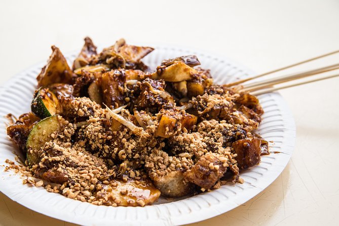 Small Group: Michelin and Local Hawker Food Tour with 9 tastings - Stop 3: South Bridge Road for shophouse context while you walk