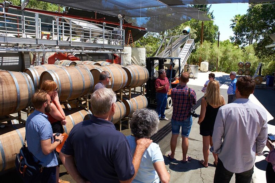 Sonoma Valley: Wine Trolley Tasting Tour with Lunch - Should you book this Sonoma Valley wine trolley tour?