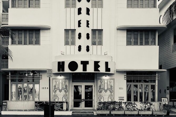 South Beach Food Tour- Culinary & Art Deco & History - How the Guide Turns Architecture into Stories (and Not Just Facts)
