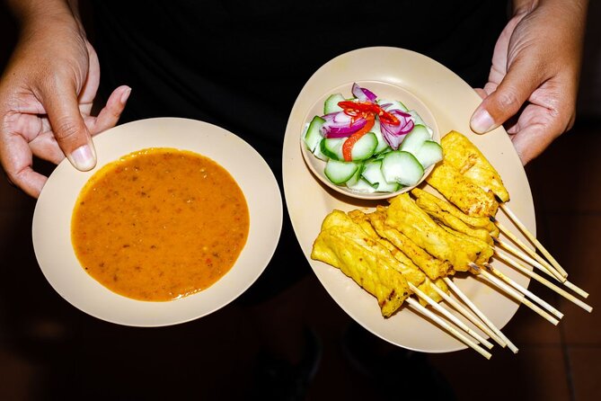 Southern Flavors Phuket Food Tour with 15+ Tastings - The guides: why this tour feels personal even with a small group