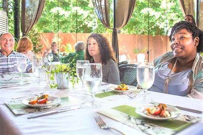 Southern & Secret Walking Food Tour - The 3-hour lunchtime format: small-group pace that doesn’t feel rushed