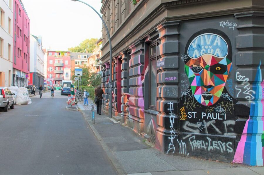 St. Pauli: Guided Food Tour with 5 Tastings - Carnivores and Vegetarians Both Get Fed