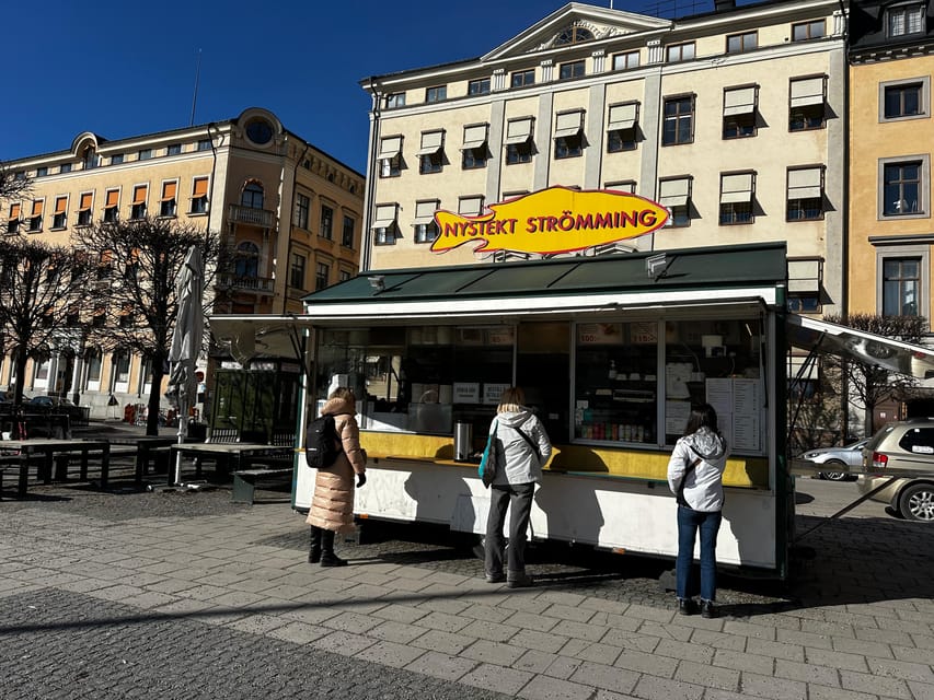 Stockholm: Old Town Food Tour of 7 Locals Favorites Tastings - Norrmalm tastings: trendy cafés, food markets, and modern Swedish bites