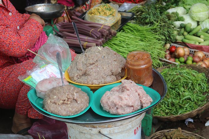 Street Food Tasting Tour including Dinner - Pickup, remok rides, and the flow of the evening