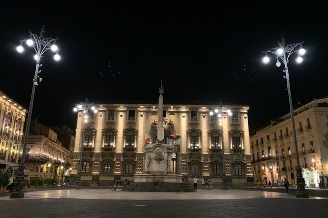 Street food tour of Catania by night - Piazza Mazzini and the Cipollina Moment