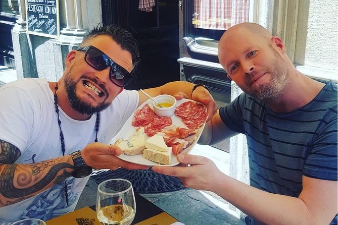 StreetFood D'Luxe Experience: Tastes of Turin | Semi-Private - Lunch at a wine bar: a smooth transition from snacks to a meal