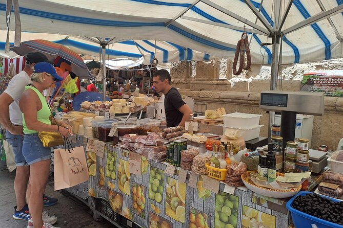 Syracuse Ortigia - Sicilian Street Food Tour by Do Eat Better - Stop by Stop: Tempio di Apollo and the arancini moment