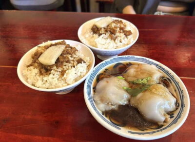 Taipei: Street Food & Hidden Eats Night Market Food Tour - Meeting at Taipower Station and getting your bearings