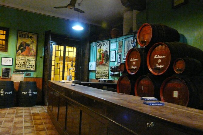 Tapas Food Tour in Jerez de la Frontera - The art-historian guide turns meals into context