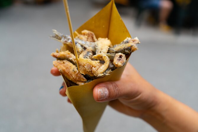 Taste Genoa: A Full Meal Walking Food Tour by Do Eat Better - Stop 1: Chiesa di San Pietro in Banchi and Genoa’s Pesto Story