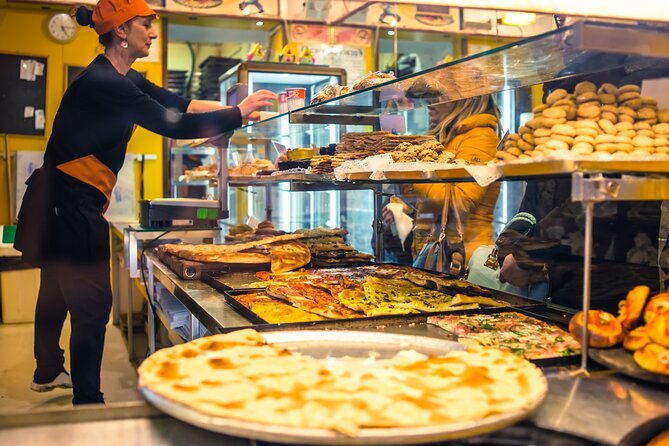 Taste Genoa: A Full Meal Walking Food Tour by Do Eat Better - Stop 3: Piazza delle Erbe and Focaccia as a Daily Habit