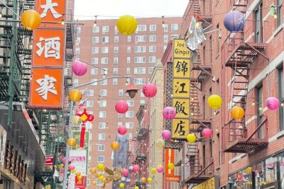 Taste of Chinatown, Little Italy New York Culture and Food Tour - The Quick Photo Stops: Lin Zexu Monument and Other Chinatown Landmarks