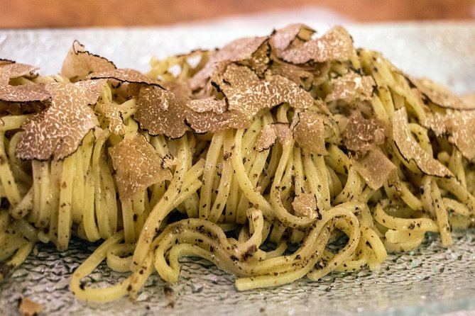 Taste Perugia Food Tour Led by Local - Stop 3: Osteria a Priori and the rare Fagiolina del Trasimeno