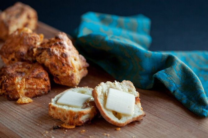 Taste Pike Place Walking Food Tour - Meeting at Honest Biscuits and getting your bearings fast