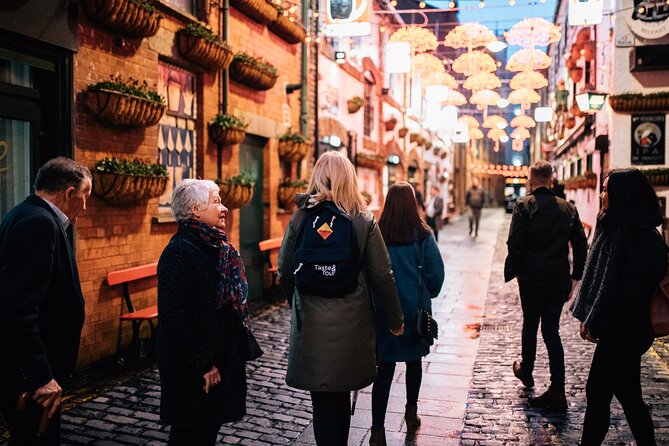 Taste & Tour: The original Belfast Food Tour™️ with drinks - Drinks that feel Belfast, not just beer-and-bread
