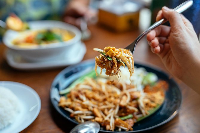 The 10 Tastings of Chiang Mai With Locals: Private Street Food Tour - Dietary Needs: Vegetarian, Gluten-Free, and Spice Control