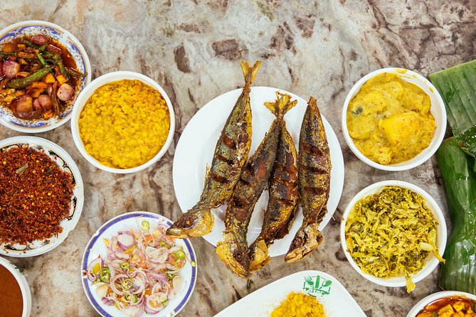 The 10 Tastings of Colombo With Locals: Private Street Food Tour - New Kathiresan Kovil and Wolvendaal Church: Bananas Three Ways, Then Winter Melon Candy