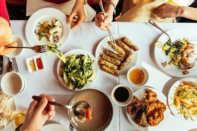 The 10 Tastings of Hanoi With Locals: Private Street Food Tour - Stop 3: pho roll and shrimp pastry, the warm-up bite