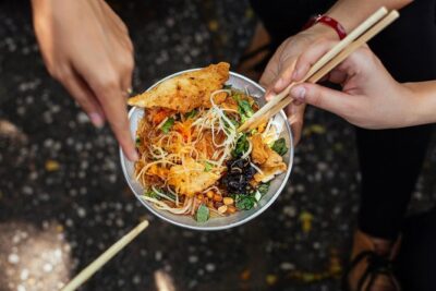 The 10 Tastings of Ho Chi Minh City With Locals: Private Street Food Tour - Your route starts at Ben Thanh Market for fast context
