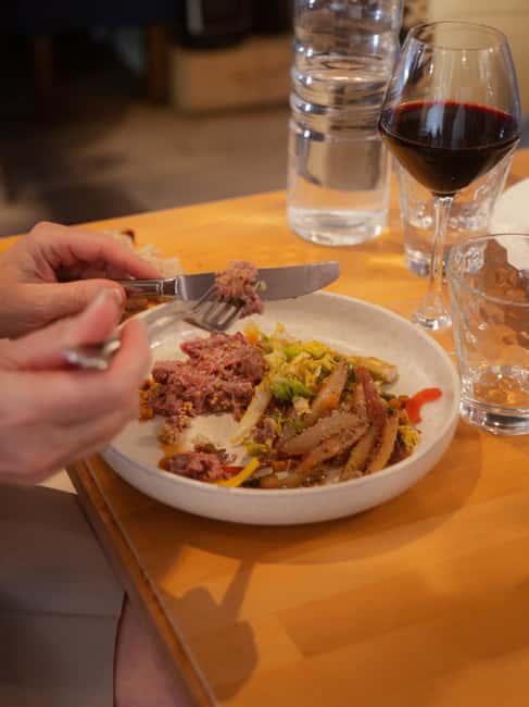 The Ultimate Bordeaux Food Tour: Full Meal & Fine Wines - Group size, language, and the walking reality