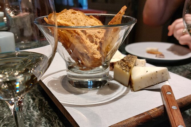 Thessaloniki: Small-Group Wine Tasting Tour with Appetizers - Meeting at Aristotelous Square near Electra Palace