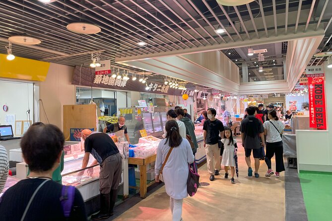 Tokyo Food Tour Taste Fresh Delights at Tsukiji Market - Shopping and Knives: How the Tour Adds Value Beyond Eating