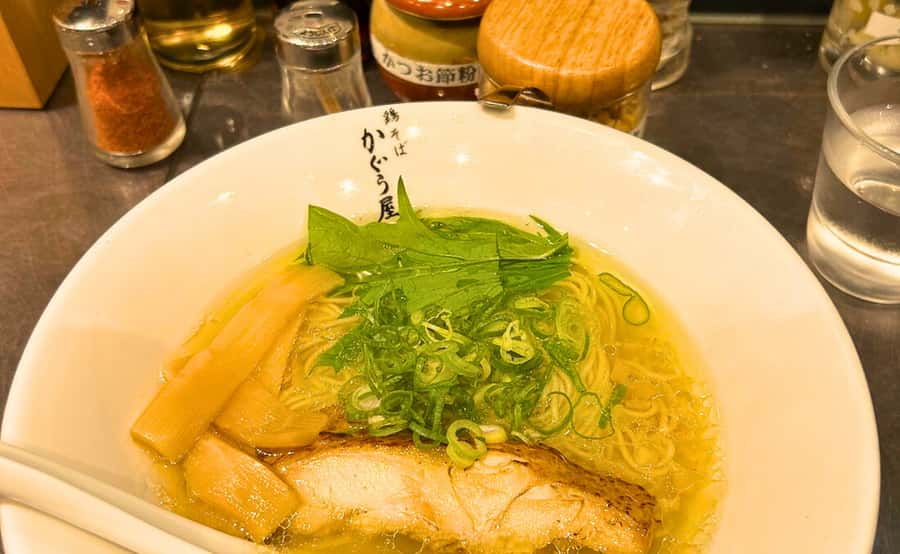 Tokyo: Locals´ Secret Food Tour // Eat like a Japanese - Chicken soba ramen: the slow-cooked finish you’ll remember