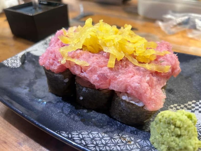 Tokyo: Shinjuku Food Tour (13 Dishes and 4 Eateries) - The guide experience: English explanations, local pacing, and trip tips