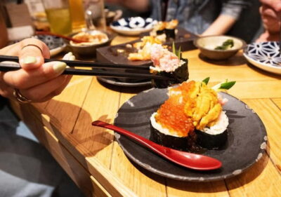Tokyo: Shinjuku Food Tour with 15 Dishes and 3 Drinks - Stop 1: Omoide Yokocho as your first taste of Shinjuku food-life