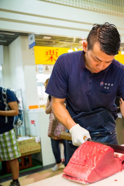 Tokyo: Tsukiji Fish Market Food and Culture Walking Tour - Where You Start: Tsukiji Honganji-Temple and Getting Oriented