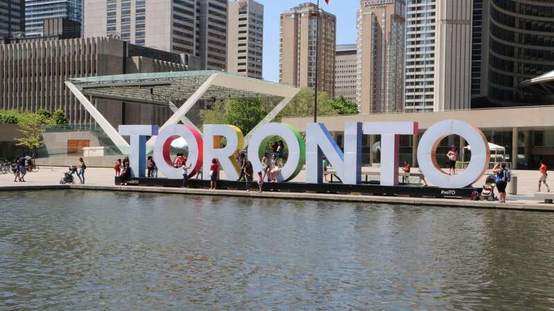 Toronto: Kensington Market International Food Tour - Vegetarian and pescatarian menu: easy to plan, with clear limits