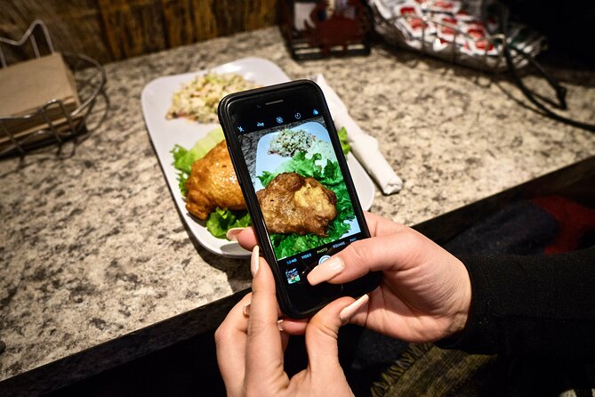 Toronto: St Lawrence Market Food Tour with 6 Food Tastings - Why St. Lawrence Market plus the Distillery District is a smart pairing