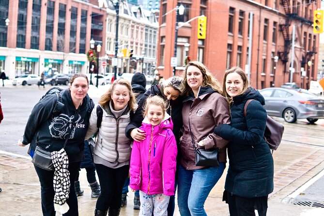 Toronto: St Lawrence Market Food Tour with 6 Food Tastings - The six tastings: what you’ll actually eat (and why it works)
