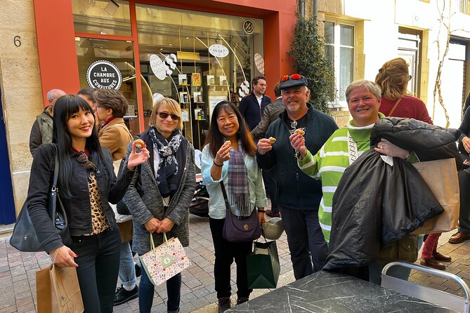 Traditional Gourmet Food & Wine Tour in Bordeaux - Porte Dijeaux and La Galerie des Grands Hommes