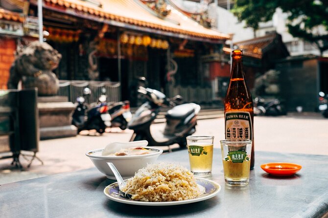 Traditional Old School Taiwanese Food Tour - Taipei Xia Hai City God Temple: a simple question with meaning