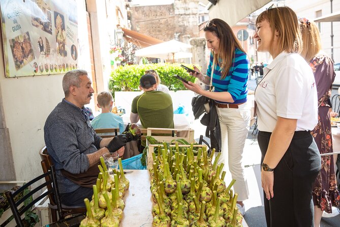 Trastevere & Campo de' Fiori Street Food Tour, Eat Like a Local - Via del Governo Vecchio: picturesque lanes on the way to snacks