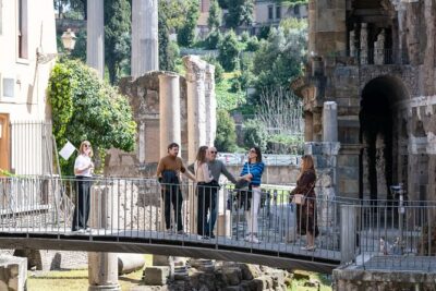 Trastevere & Campo de' Fiori Street Food Tour, Eat Like a Local - Small-group feel (up to 14): how it changes the tour