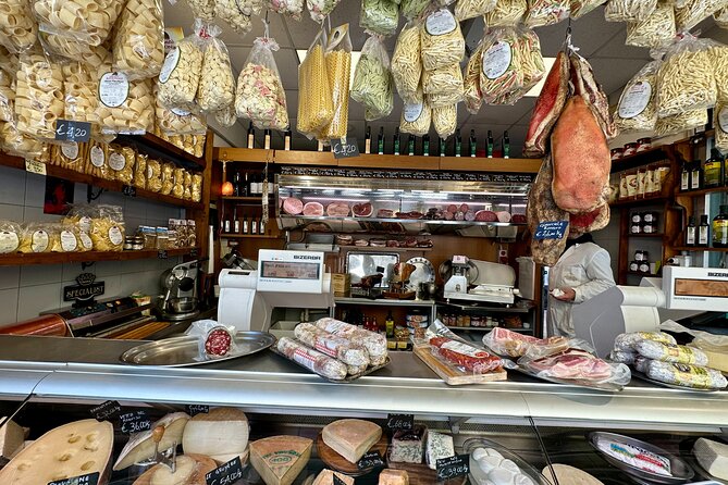 Trastevere Rome Street Food Tour, Small Group - Stop-by-Stop: From Piazza in Piscinula to Gelato at Piazza Mastai